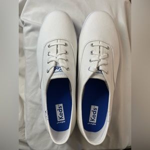Keds Champion sneaks NWOT